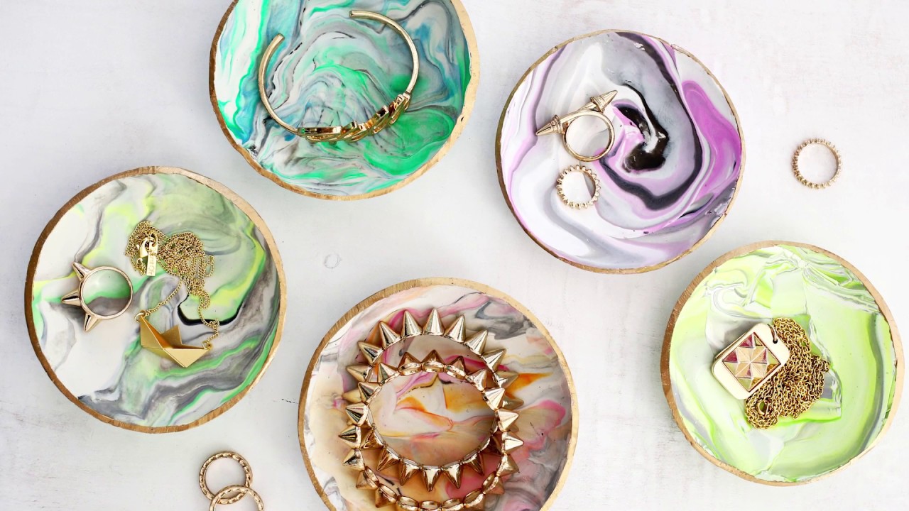 Marbled ring dishes with jewelry in them